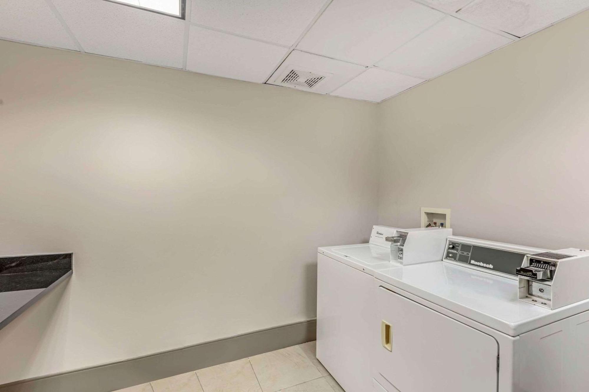 Country Inn & Suites By Radisson, Elk Grove Village-Itasca Екстериор снимка