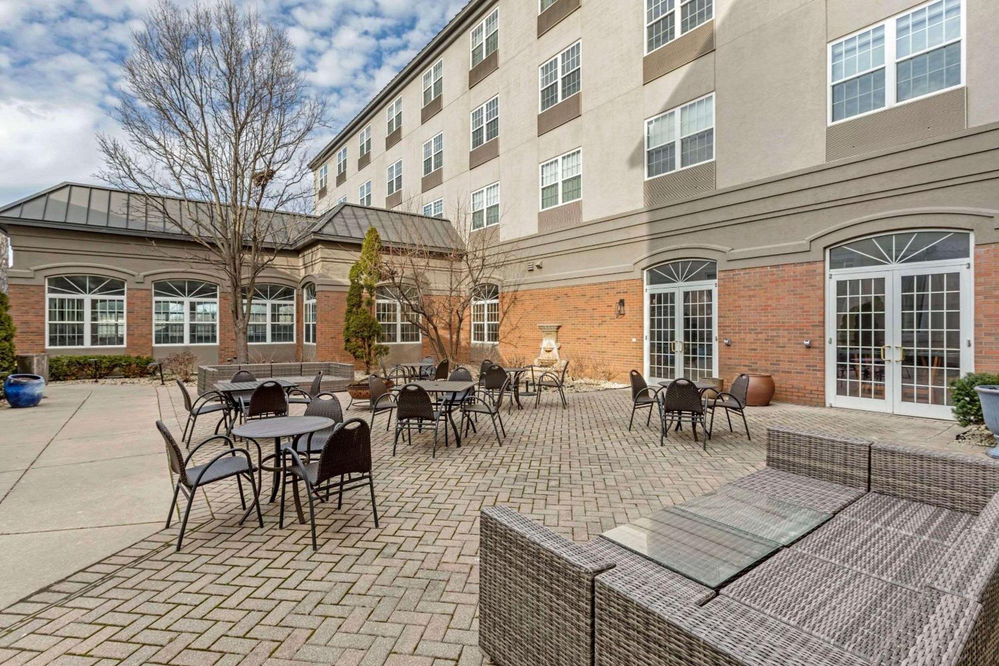 Country Inn & Suites By Radisson, Elk Grove Village-Itasca Екстериор снимка